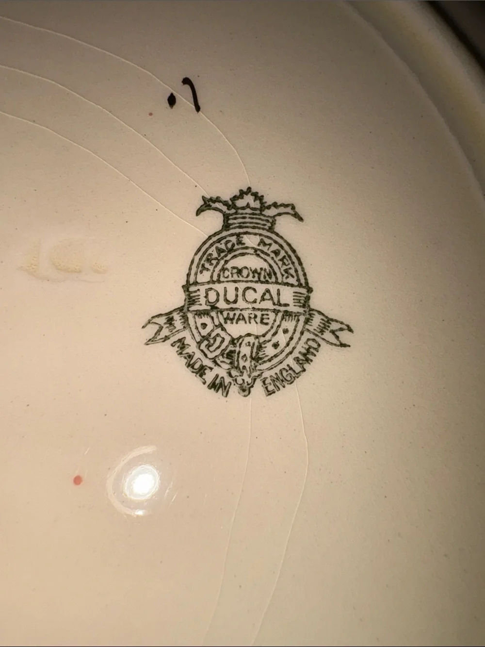 Winston Churchill Decorative Off White Collector Plate with Gold Trim 11”